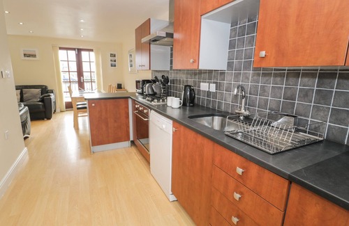 Porthmadog Cottage | Whistle Stop Apartment