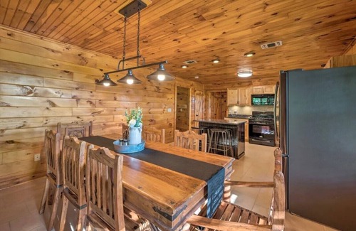 Broken Bow Cabin | WHIT's END country life NEAR all the fun in Hochatown & Broken Bow! HOT TUB too