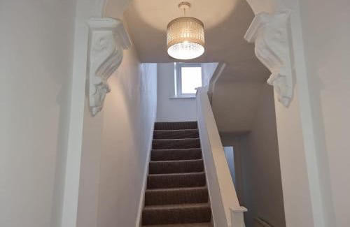 Tynemouth Apartment | Whitby Elegance