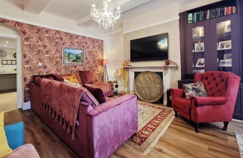 Whitchurch Apartment | Whitchurch Clock Tower Apartment