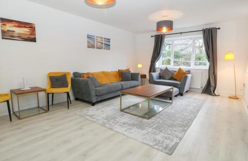 Amlwch House | White Bull House