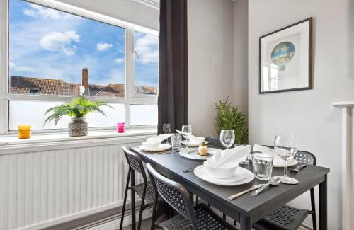 White City Apartment | White City Retreat - 2 Bedroom Flat Next to Loftus Road
