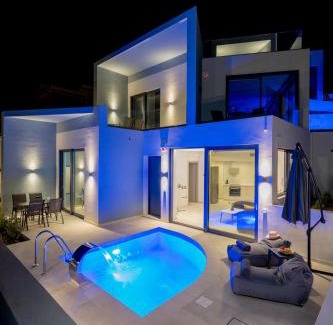 Porto Rafti Apartment | White Cliff Luxury Suites