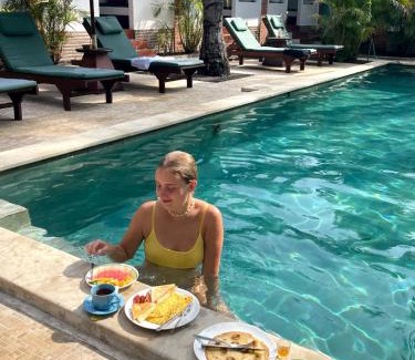 Gili Trawangan Hotel | White Coconut Resort