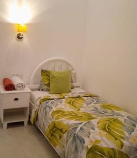 Gili Trawangan Hotel | White Coconut Resort