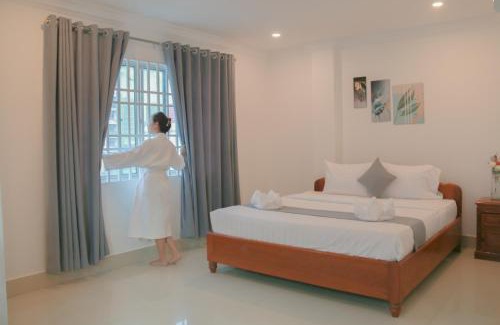 Chamkar Mon Hotel | White Corner Hotel