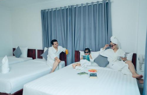 Chamkar Mon Hotel | White Corner Hotel