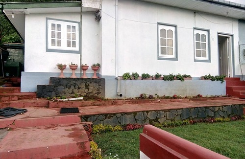 Nuwara Eliya Villa | White Cottage Nuwara Eliya