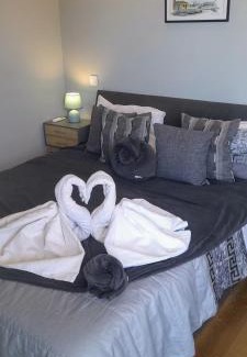 Aveiro Apartment | White Design Apartment