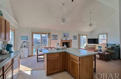 Avon House | White Dune- Family Beach House in Avon – Steps to Surf, Fishing & Kiteboarding