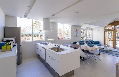 Echo Land House | White Fox Chalet