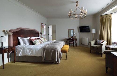 Lincoln Hotel | White Hart Hotel