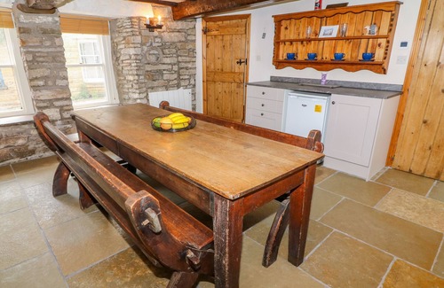 Dent Cottage | WHITE HART HOUSE, pet friendly, character holiday cottage in Dent
