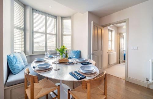 Holt House | White Horses - Sleeps 2 by Big Skies Cottages