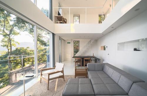 Atami Villa | White House Atami