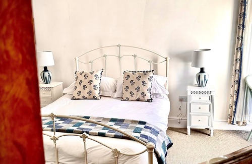 Zennor Bed & Breakfast | White House