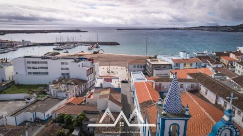 Praia da Vitoria Apartment | White House I