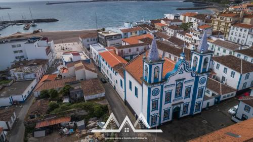 Praia da Vitoria Apartment | White House I