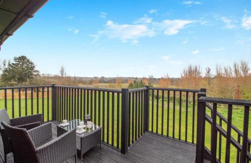 Halesworth House | White House Lodges - Nightingale