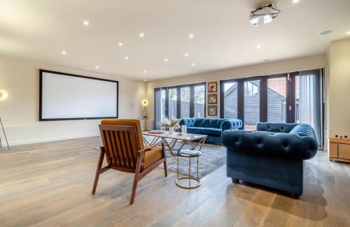 Halesworth House | White House Lodges - Tawny