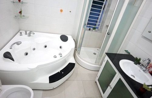 Binh Thanh Villa | White House Villa, a Home from Home