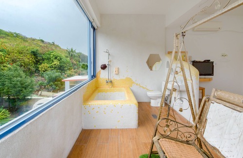 Liuqiu Bed & Breakfast | White Lighthouse B&B
