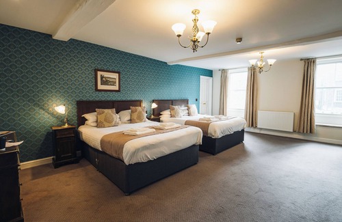 Bala Hotel | White Lion Royal Hotel