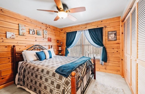 Warren Cabin | White Mountain Forest Cabin Retreat
