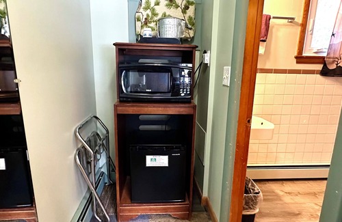 Lincoln Hotel | White Mountain Motel And Cottages