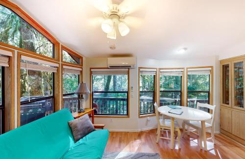 Brookings House | White Narwhal