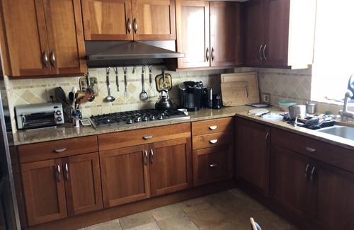 White Plains House | White Plains, 35 mins NY- Covered porch, Gas Fireplace, Lovely neighborhood
