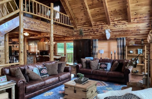 Lone Rock House | White River Beautiful Home! Fisherman's Paradise!