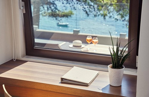 Lassi Hotel | White Rocks Hotel Kefalonia