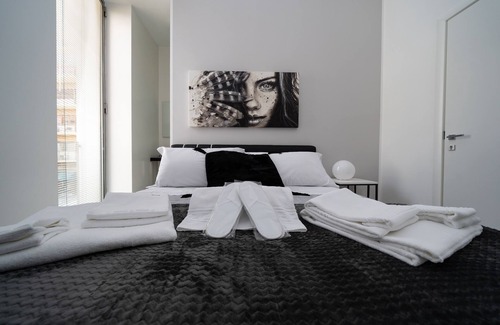 Reggio Calabria House | White Rooms