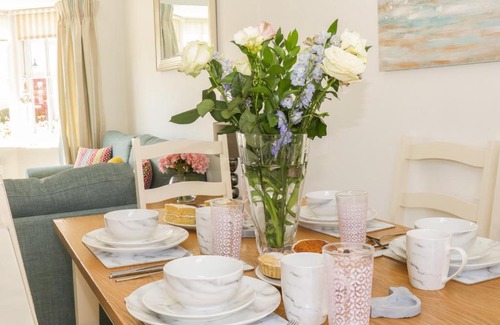 Filey House | White Rose Cottage