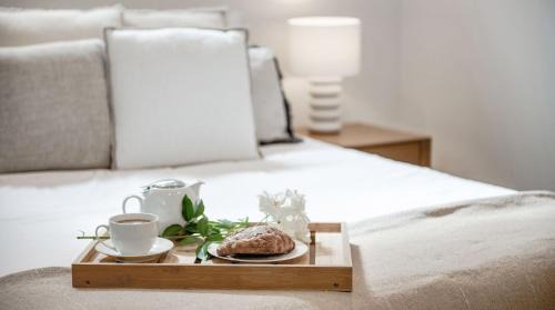 Yamba Apartment | White Sails 1 - Overlooking Convent Beach