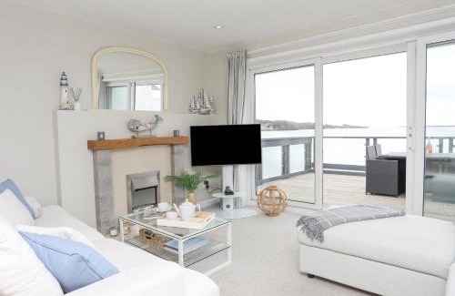 Y Felinheli House | White Sails