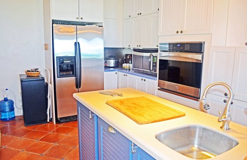 Spanish Wells House | White Sand Beach just steps away! Fabulous Oceanview Porch!