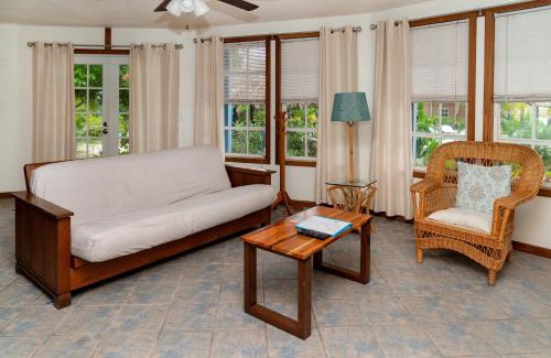 San Pedro Apartment | White Sands Cove E01-Partial Ocean View 2 BR by Stay Floreo