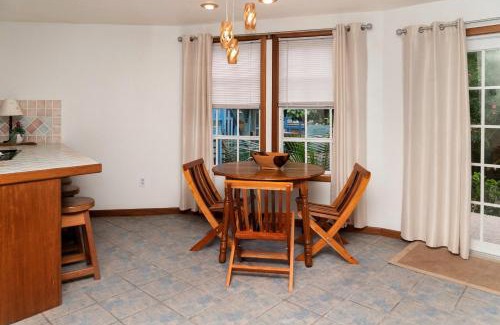 San Pedro Apartment | White Sands Cove E01-Partial Ocean View 2 BR by Stay Floreo