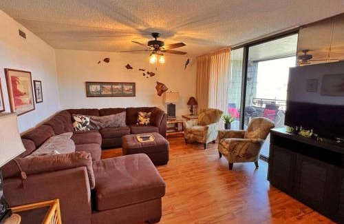 Kahaluu Bay Apartment | White Sands Villa Beach Condo #322-Top Floor VIEWS