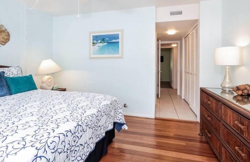 Kahaluu Bay Condo | White Sands Village #206