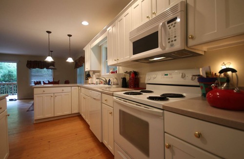 Brevard House | White Squirrel`s Nest | 3 Bed, 2 Bath