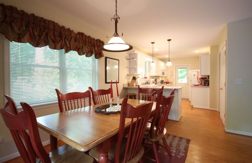 Brevard House | White Squirrel`s Nest | 3 Bed, 2 Bath