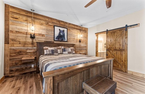 Table Rock House | White Tail Summit- Sleeps 16 home