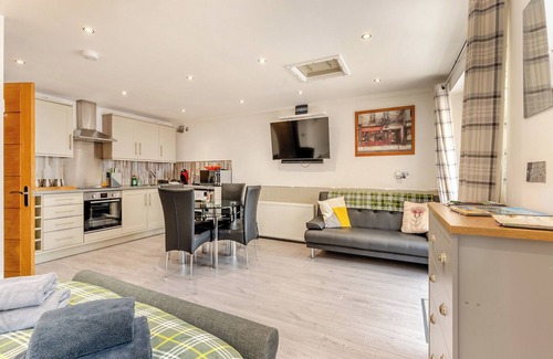 Cannich Cottage | White Water - UK47589