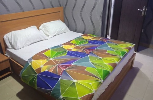 Surulere Hotel | Whitebrook Suites and Bar