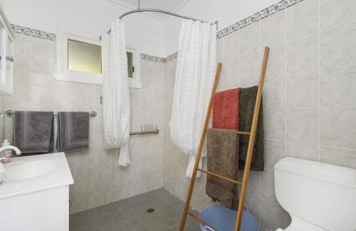 Crescent Head House | Whitecaps, 26 East Street