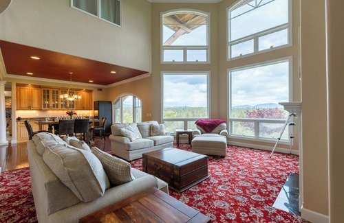 Whitefish House | WHITEFISH Large Luxury home, near GNP, near Downtown Whitefish