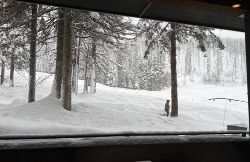 Whitefish Ski Chalet | Whitefish Slopeside Condo Ski-in/Ski-out